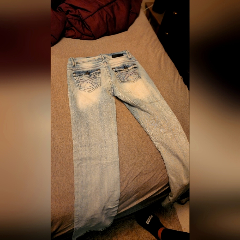 Wallflower jeans